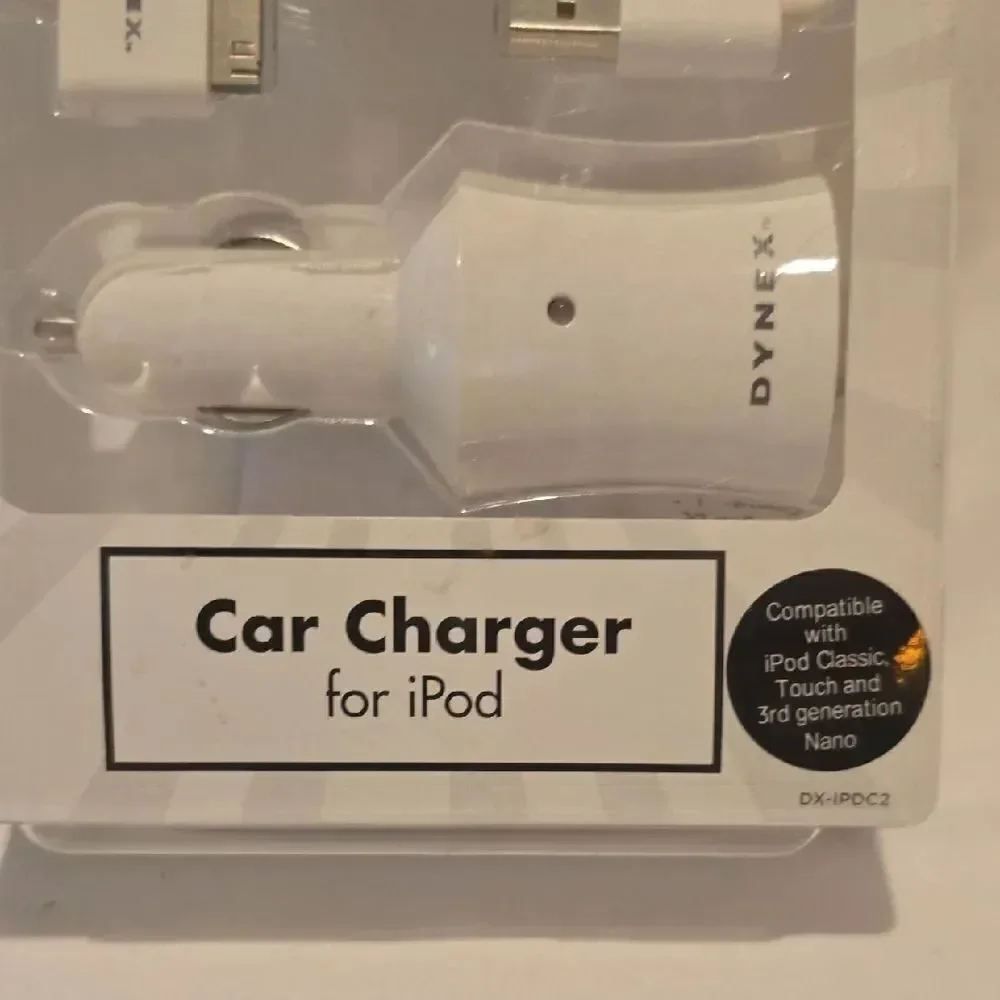 Dynex White Car Charger for iPod